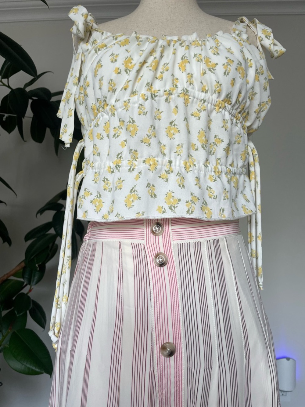 Striped Pink and Cream Button-Front Skirt, 100% silk and a  top, new with tags. - Picture 8 of 16